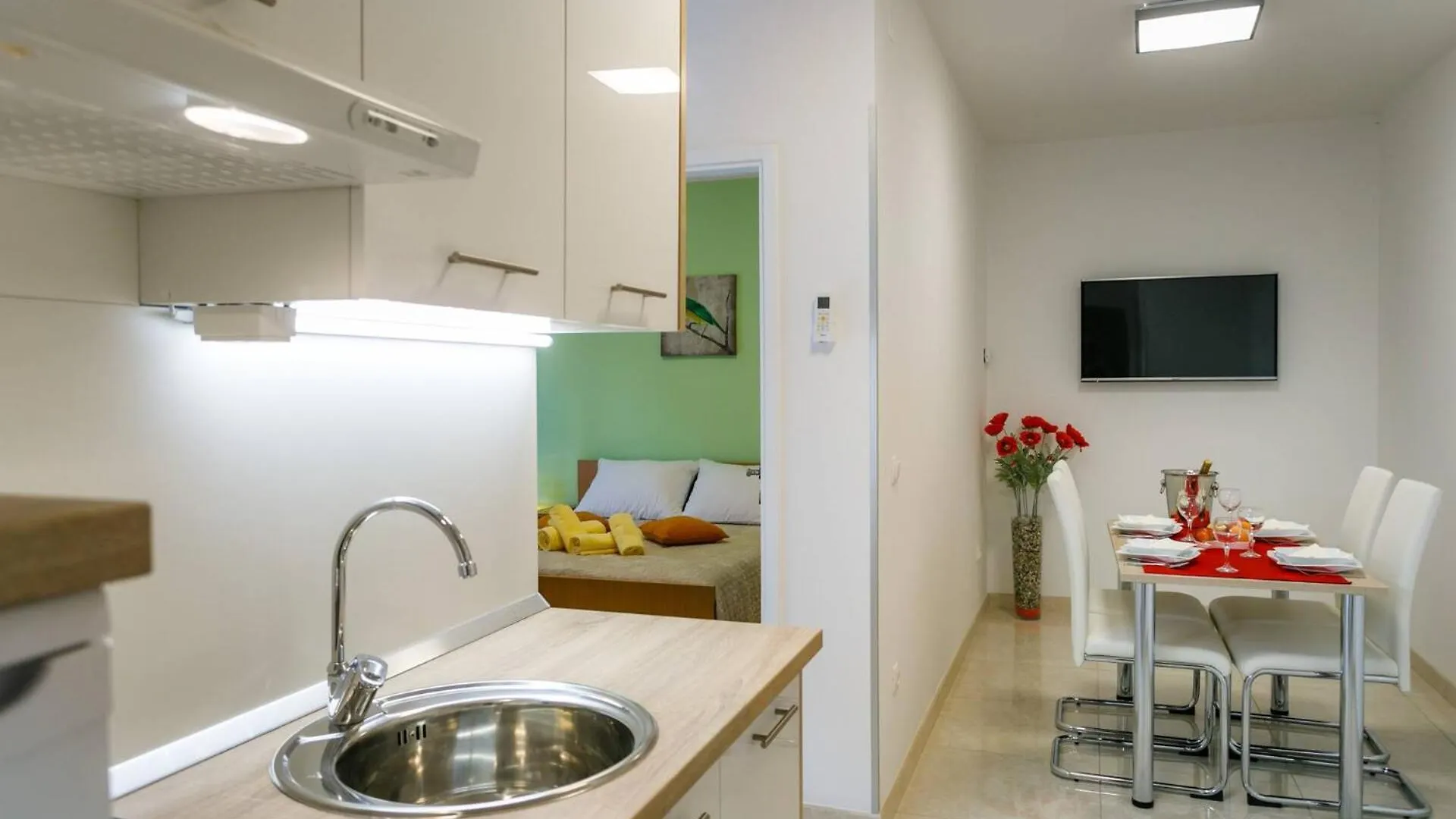 Guest house Apartments Paradiso Krk Town