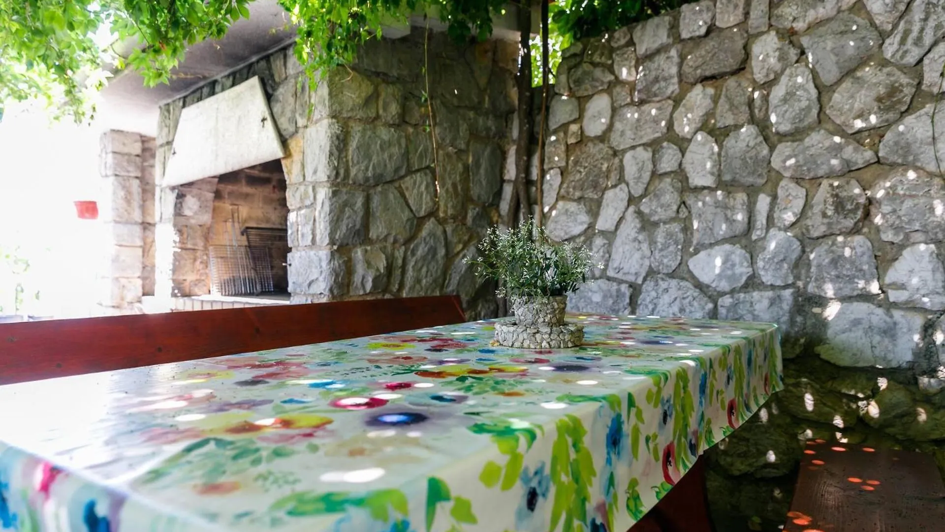 Guest house Apartments Paradiso Krk Town