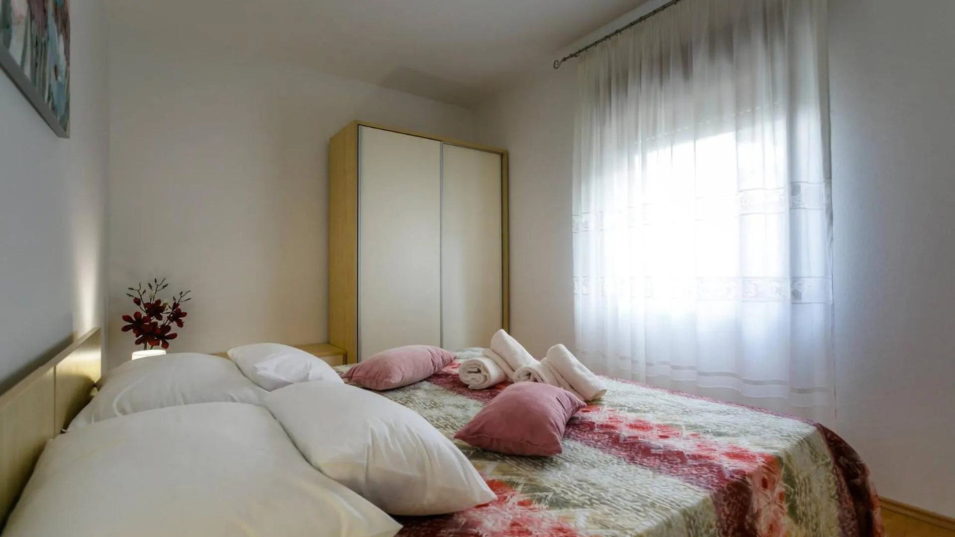Guest house Apartments Paradiso Krk Town